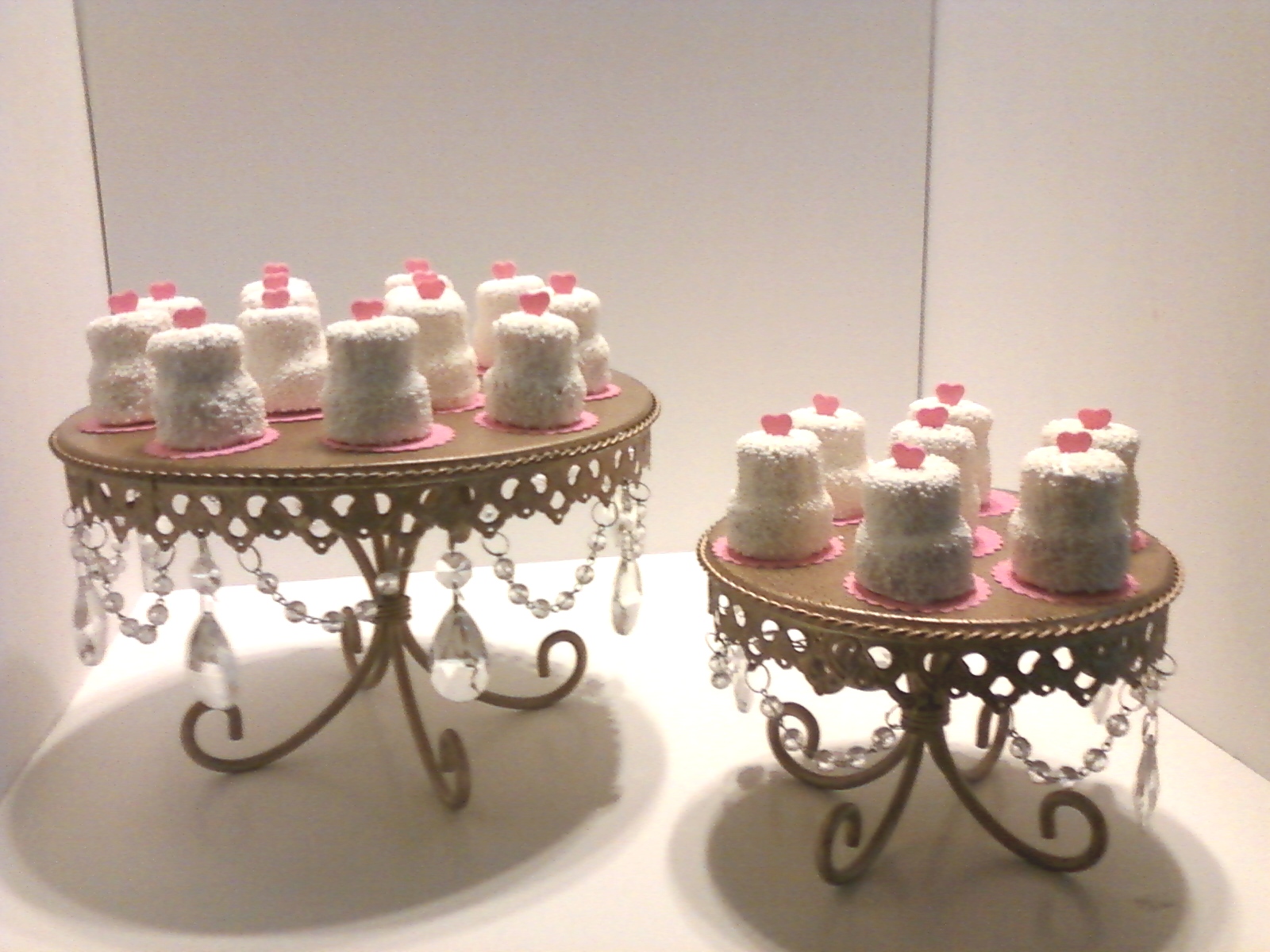 MAD House Cakes Mini Wedding Cake Truffles