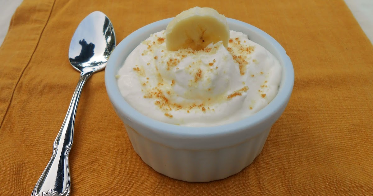 Baking Outside the Box Individual Banana Puddings with Vanilla Wafer Crust
