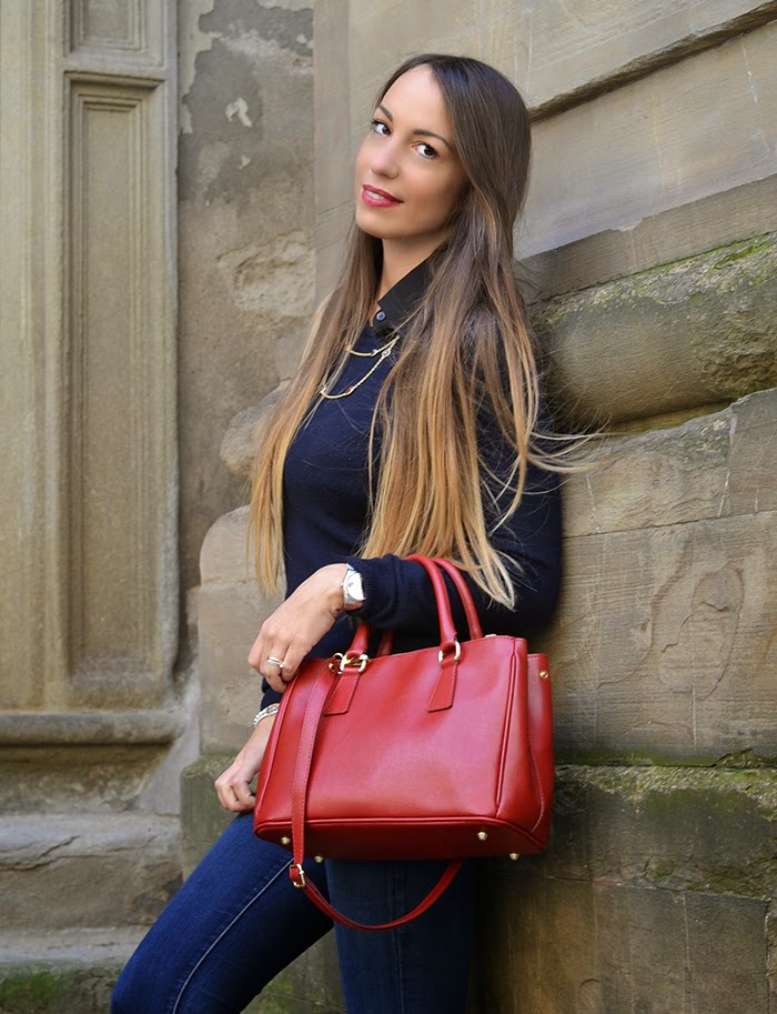 outfit borsa rossa