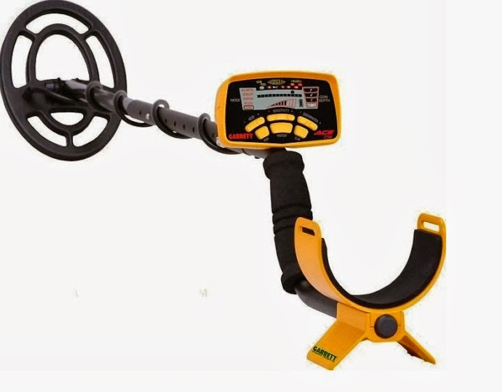 Metal Detecting World Metal Detecting With The Garrett Ace 250 by