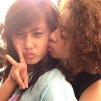 Gambar Foto Hot Bastian Coboy Jr Ciuman Bibir dengan fans cewek belia pelukan mesra panas tanpa sensor uncensored terbaru