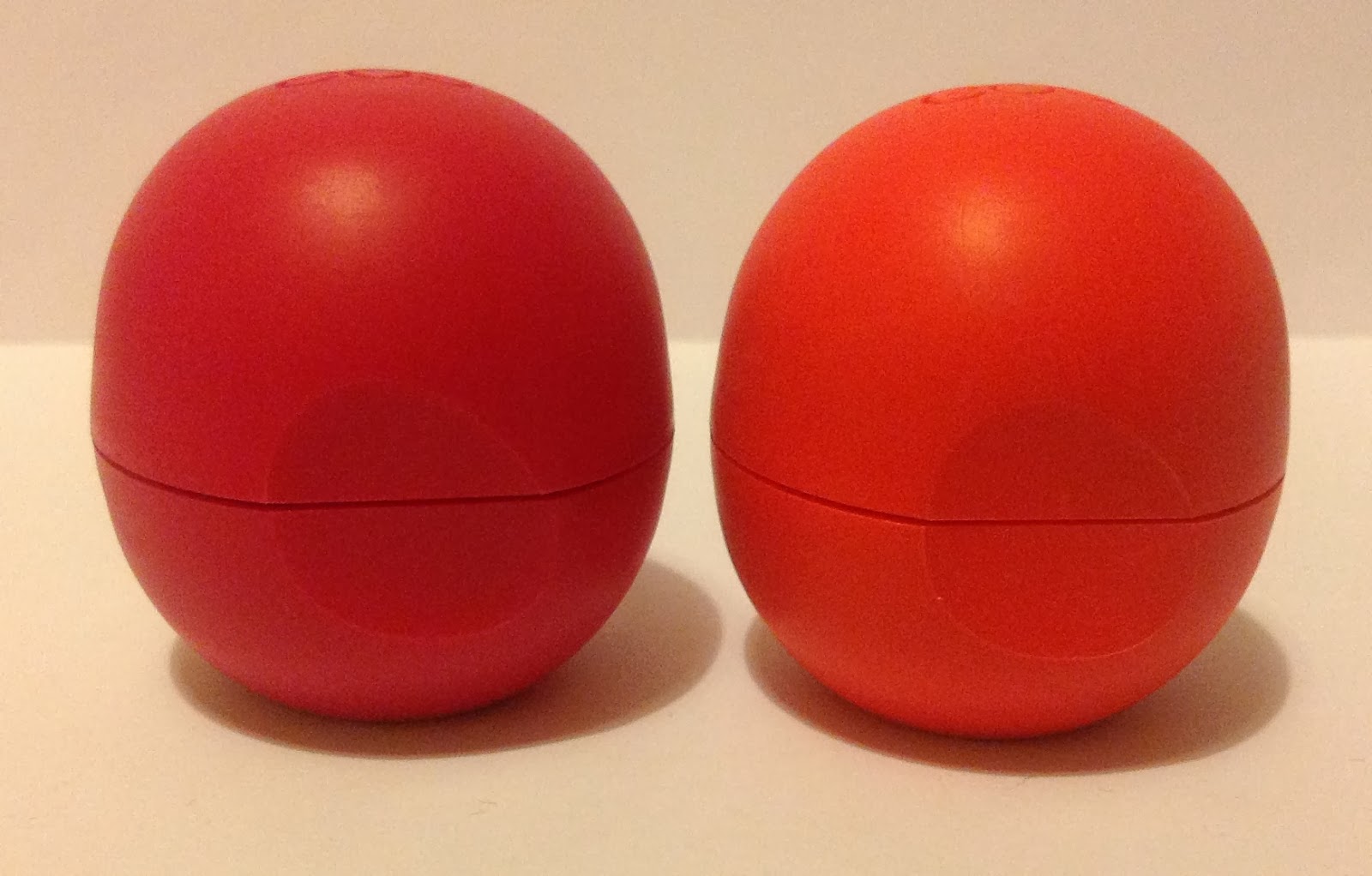 wondercolourbehind a frosted window Eos Lip Balm Review Summer Fruits