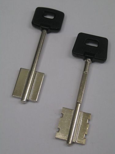chiavi elettroniche per porte blindate Una vasta gamma di serrature per ogni esigenza di sicurezza ed installazione serrature meccaniche, elettriche ed elettroniche per installazione su porte in ferro, alluminio e legno ma anche su porte blindate, antipanico e tagliafuoco. chiavi elettroniche per porte blindate Una vasta gamma di serrature per ogni esigenza di sicurezza ed installazione serrature meccaniche, elettriche ed elettroniche per installazione su porte in ferro, alluminio e legno ma anche su porte blindate, antipanico e tagliafuoco.
