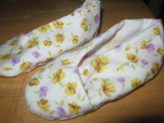 Baby+booties+002.JPG