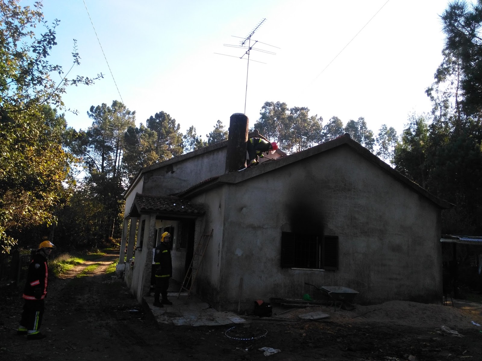 FOTOGRAFIA DANOS INCENDIO fotografia danos incendio: