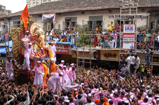 Lalbaugcha Raja Mumbai Ganesh Utsav Photos - Wallpapers
