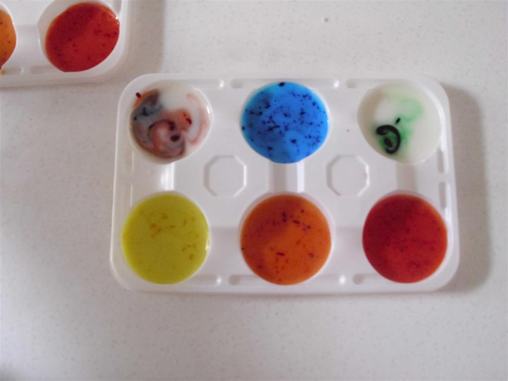 The DoItYourself Mom DIY Watercolor Paints