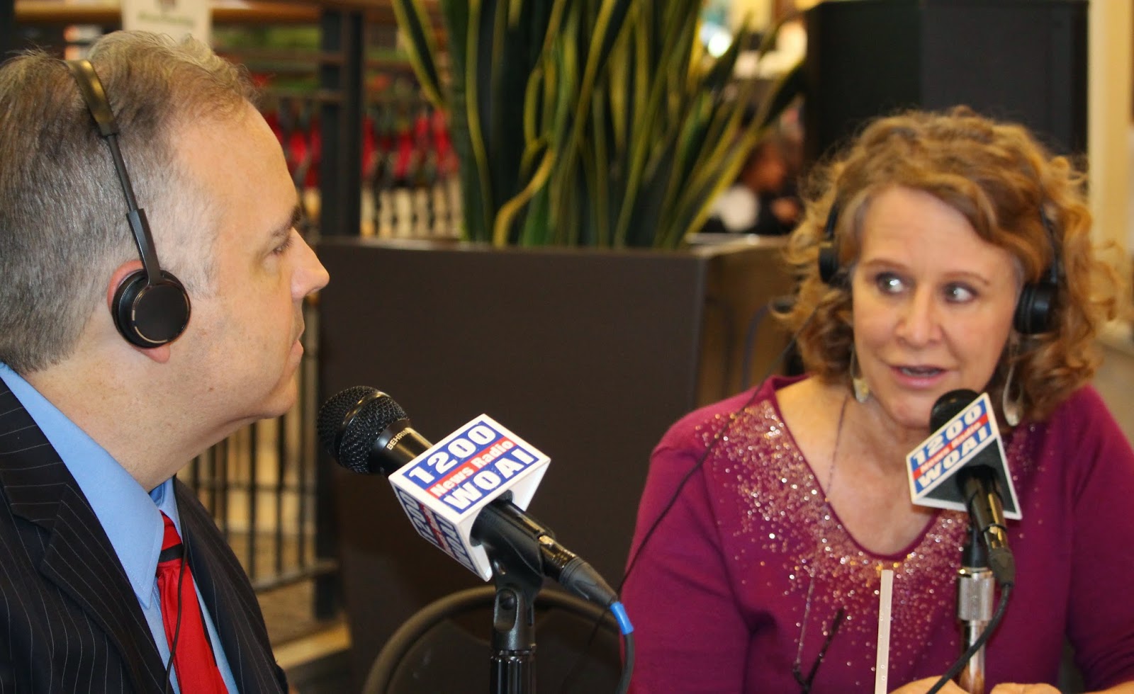 Walker Report Shedding Light On Bexar County Elf Louise Raises Cash For Kids North Star Mall With Pags 12 5
