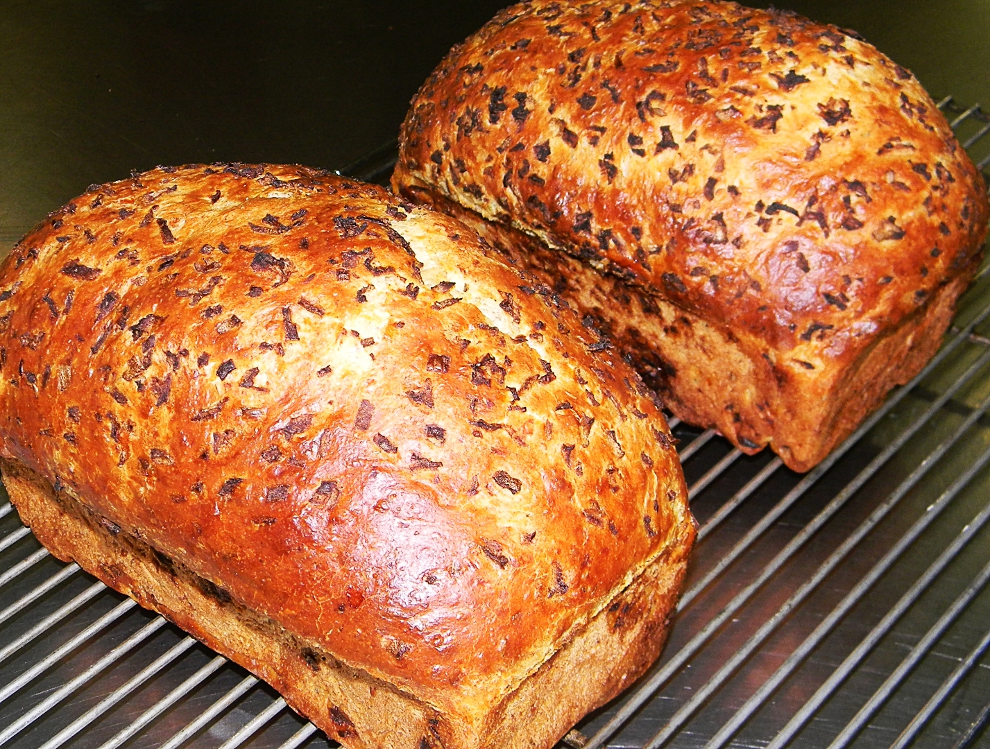 Potato Bread with Cheddar, Beer, and Onion (recipe and photos)