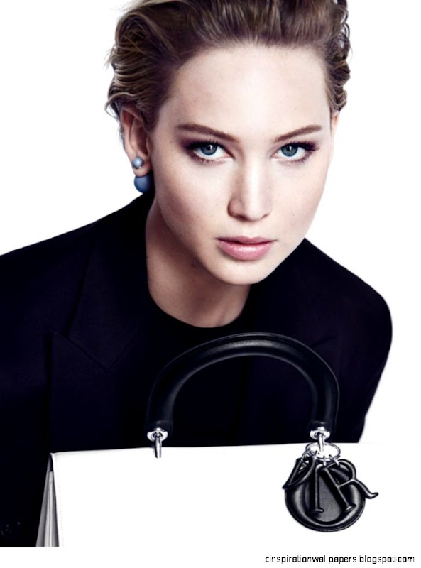 Jennifer Lawrence Makes Us Want To Be Dior In This Goddess like Ad Jennifer Lawrence Makes Us Want To Be Dior In This Goddess like Ad
