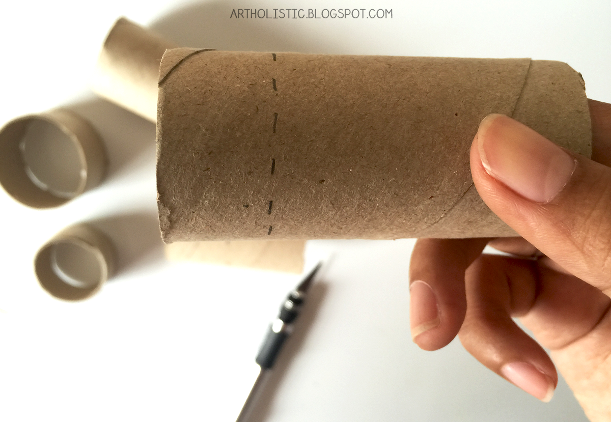 Art Holistic Make a Wall Clock using Toilet Paper Rolls