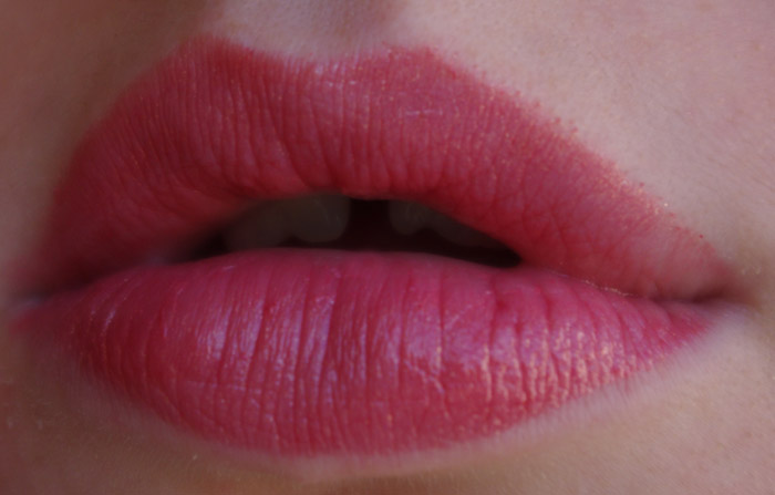 Revlon Lip Butter Оттенок 096 Macaroon