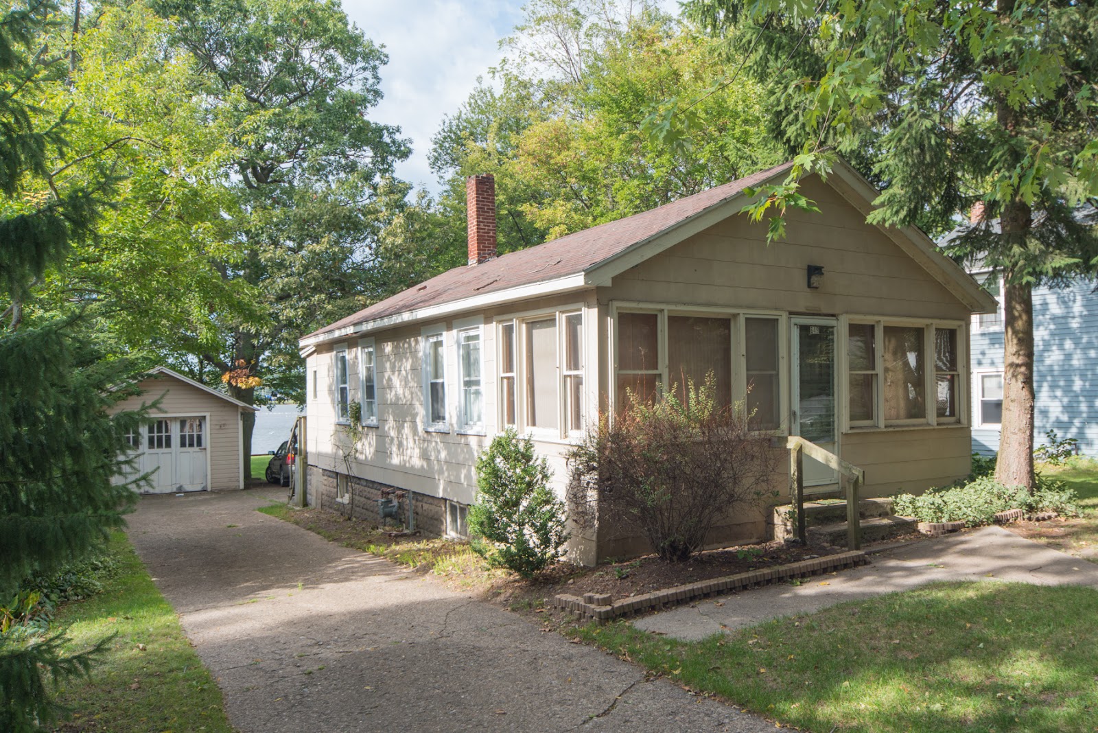 WaterfrontLuxuryHomes 649 Lake St Saugatuck, MI 49453