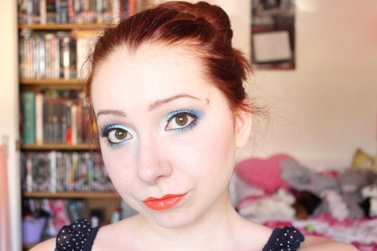 Makeup: Blue Eyes & Orange Lips