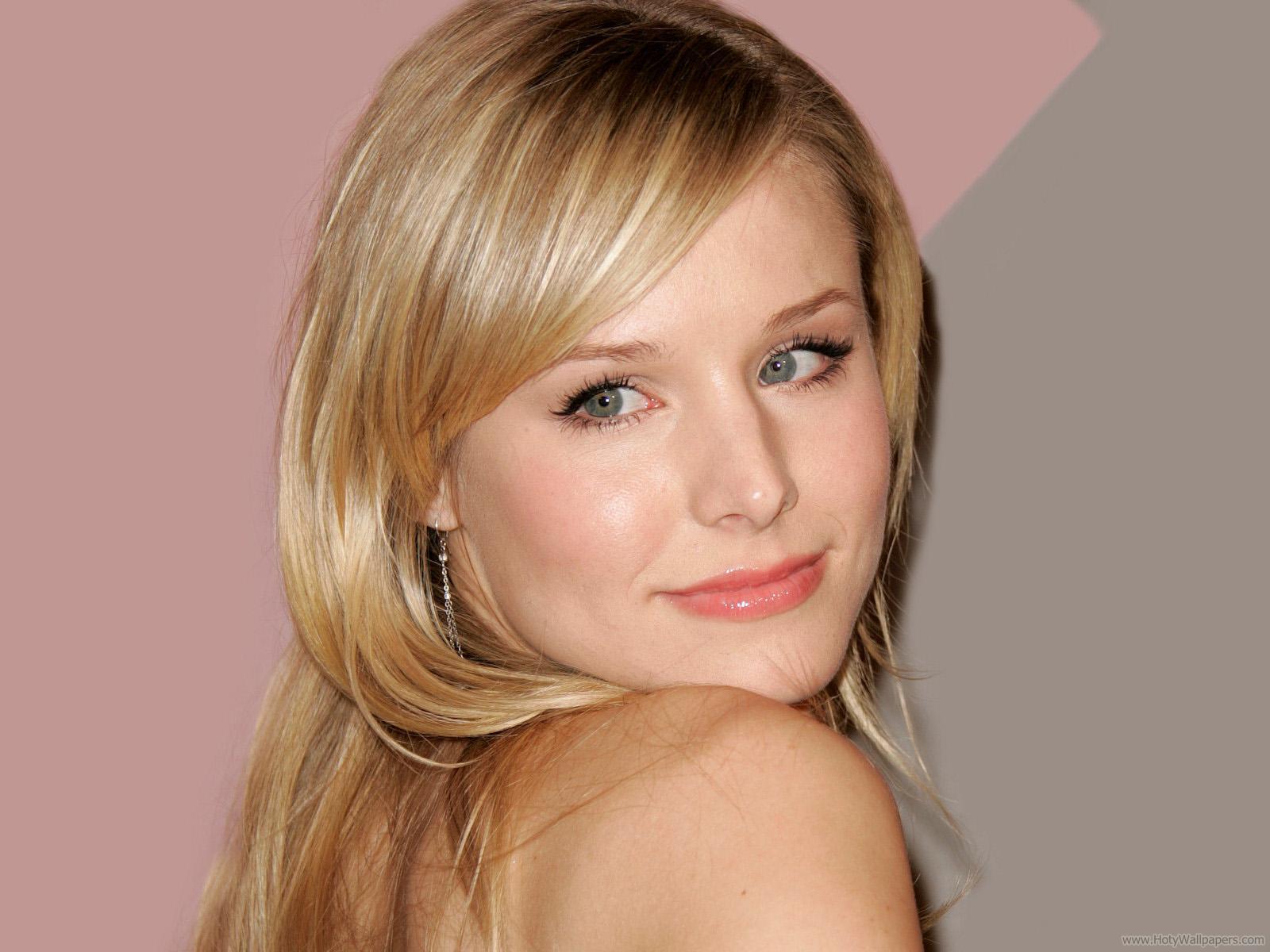 http://3.bp.blogspot.com/-zjMOwUw9_nU/TrU9GwsQj5I/AAAAAAAAPOU/F-dsxzenwQE/s1600/kristen_bell_american_actress_hd_wallpaper.jpg