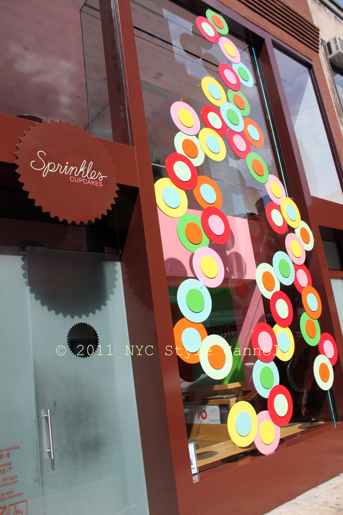 Sprinkles Cupcakes in New York City NYC, Style & a little Cannoli