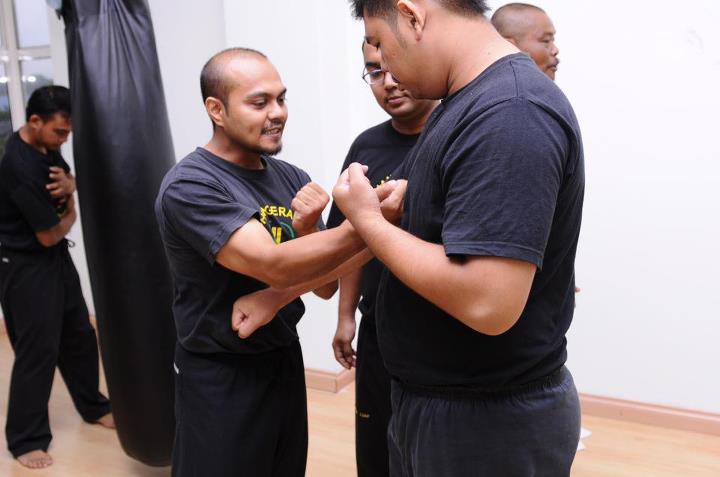 Awiez Monophony Kursus Jurulatih Pertubuhan Gerak Silat Lian Malaysia