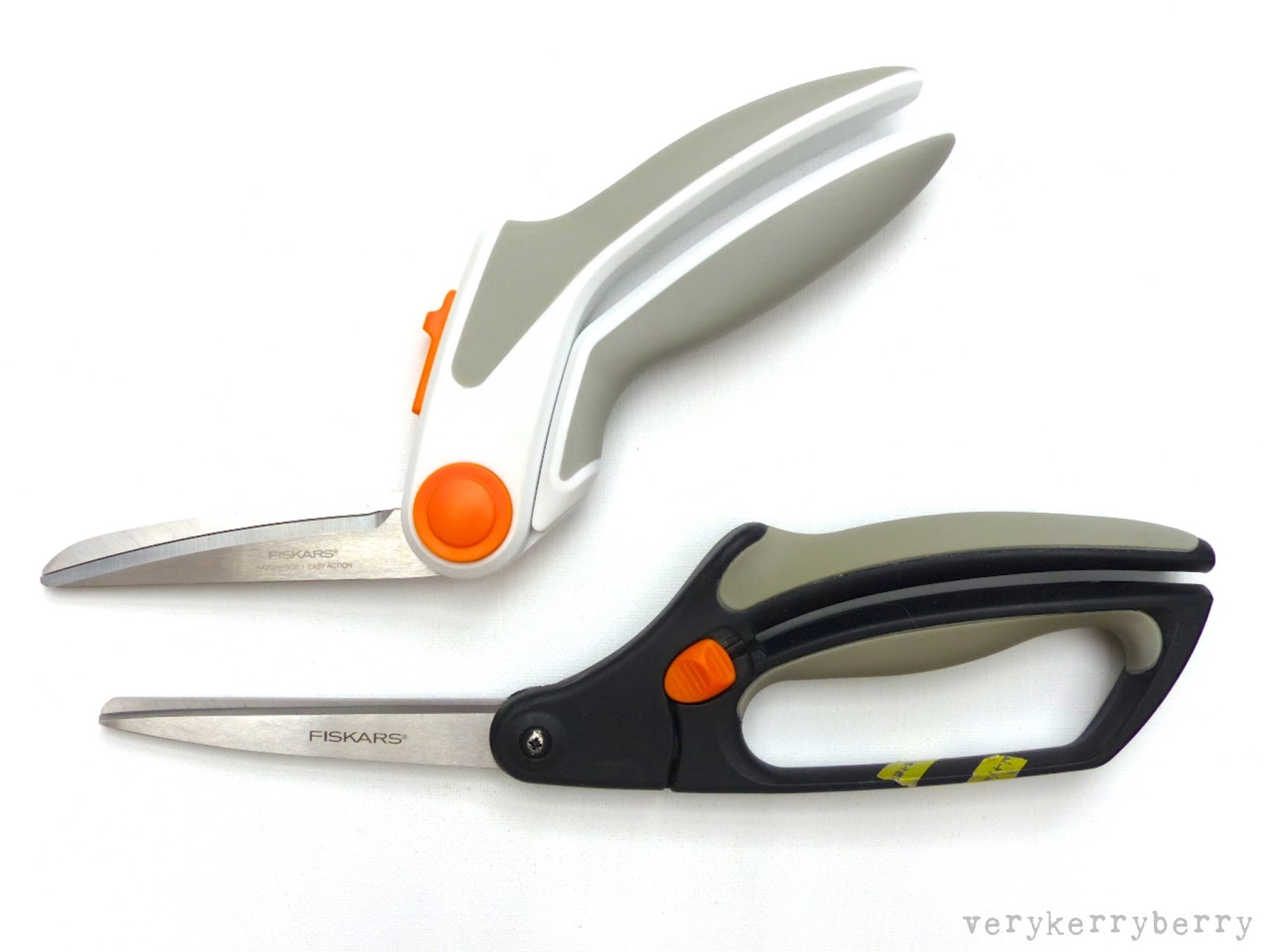verykerryberry Using Fiskars Easy Action Softgrip Razor Edge scissors