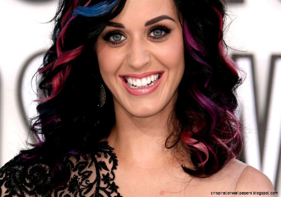 Katy Perry shows off her golden nuggets in hilarious Birthday video Katy Perry shows off her golden nuggets in hilarious Birthday video