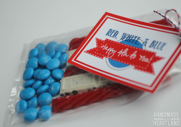 Flag Treat Bags for the 4th of July with free printable