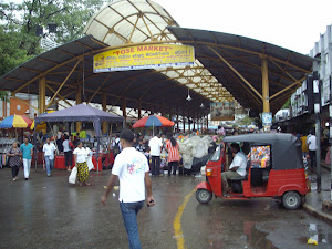 "Fose Market " in Colombo City near "Colombo Fort Station".(Monday 29-10-2012)