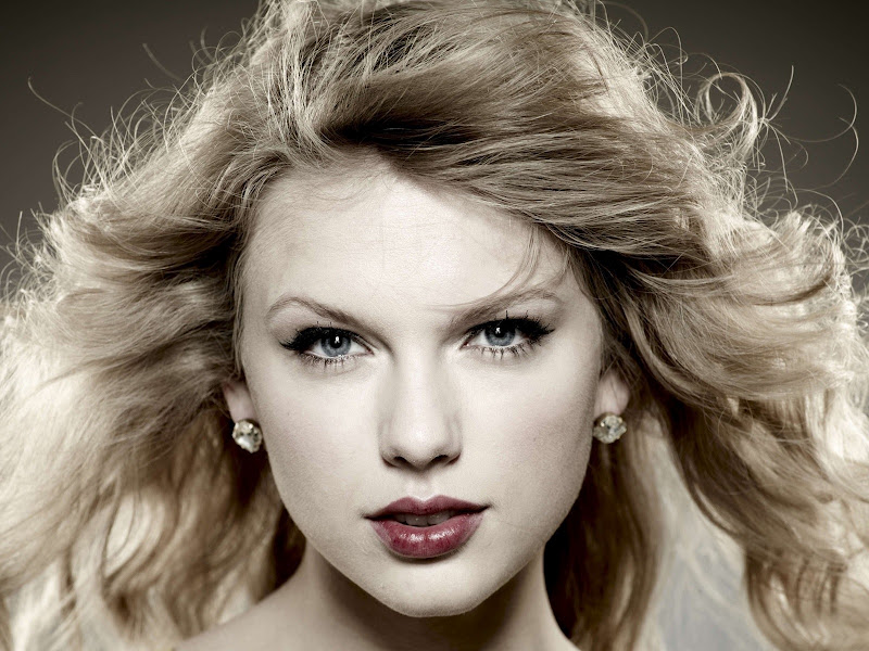 Taylor Is Awesome