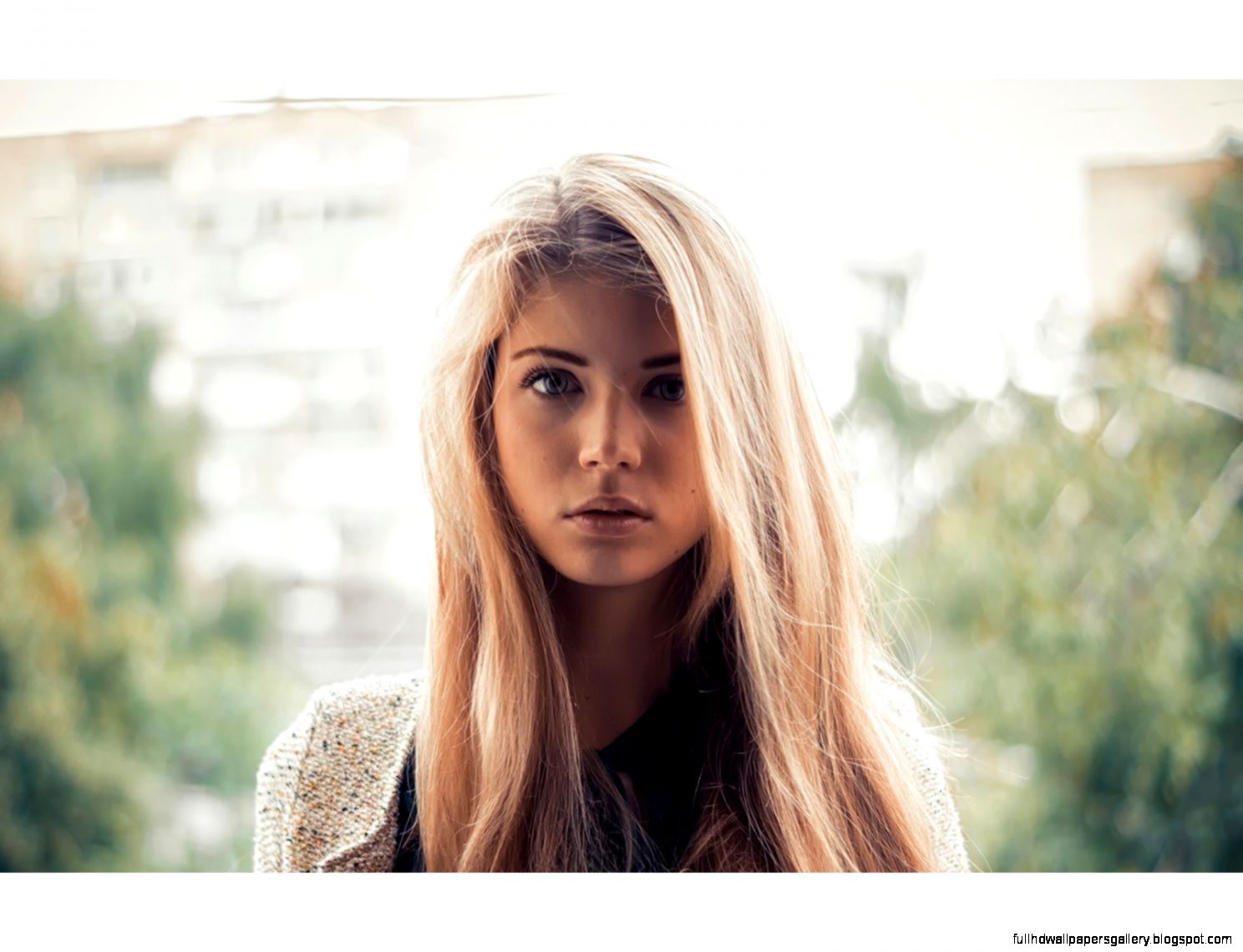 Cute Girl with Beautiful Eyes Cute Girl with Beautiful Eyes