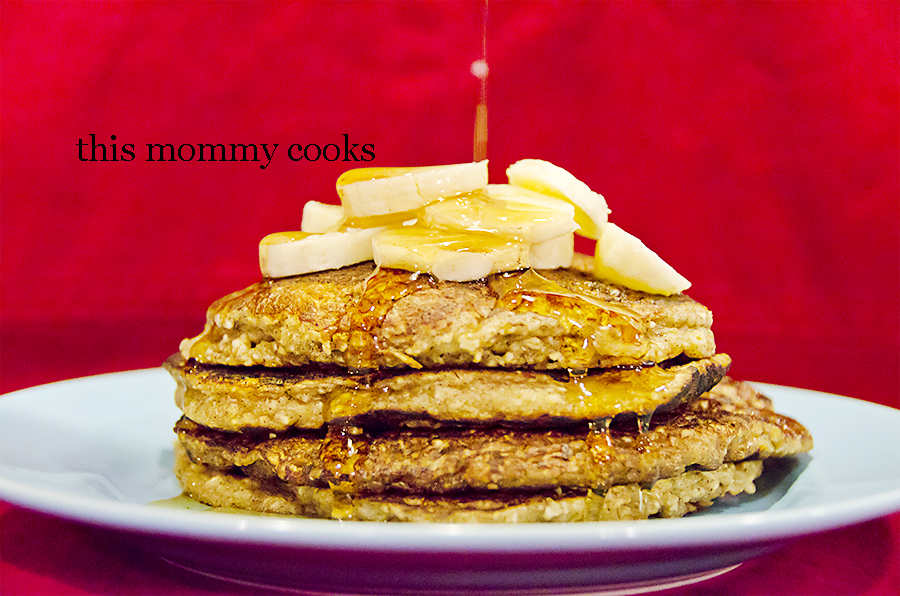 This Mommy Cooks Gluten Free Banana Oat Pancakes {Sweet Treat Tuesday}