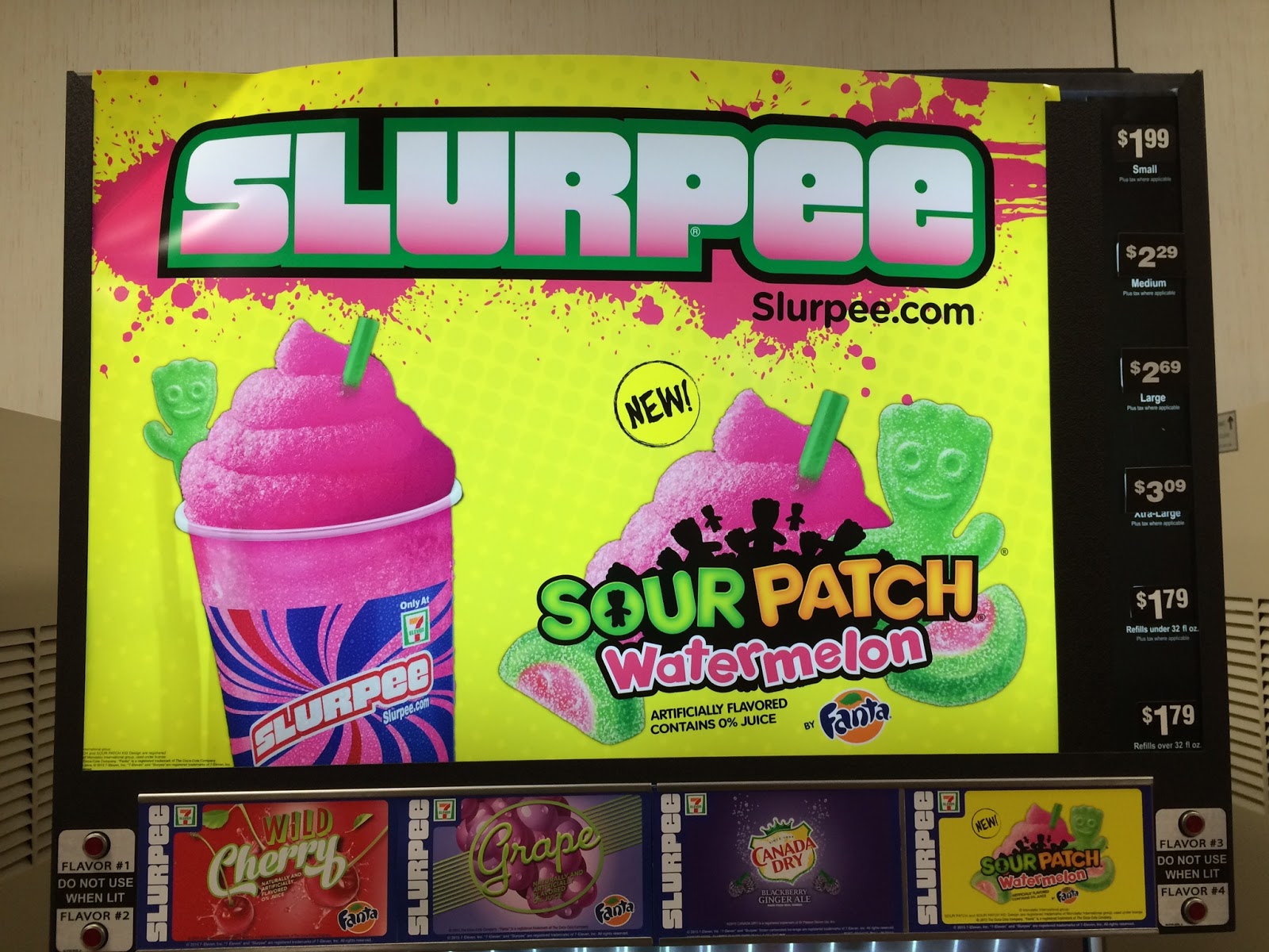 Sour Patch Watermelon Flavored Slurpee From SevenEleven / セブンイレブンのサワー