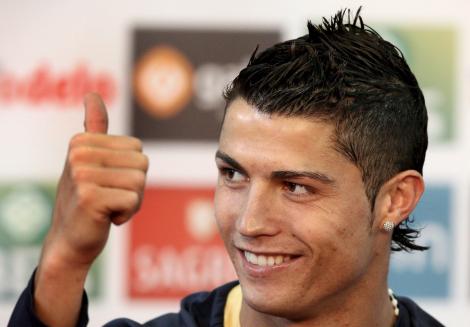 Cristiano Ronaldo Hairstyle on What Do You Think About Cristiano Ronaldo S Haircut    Bodybuilding