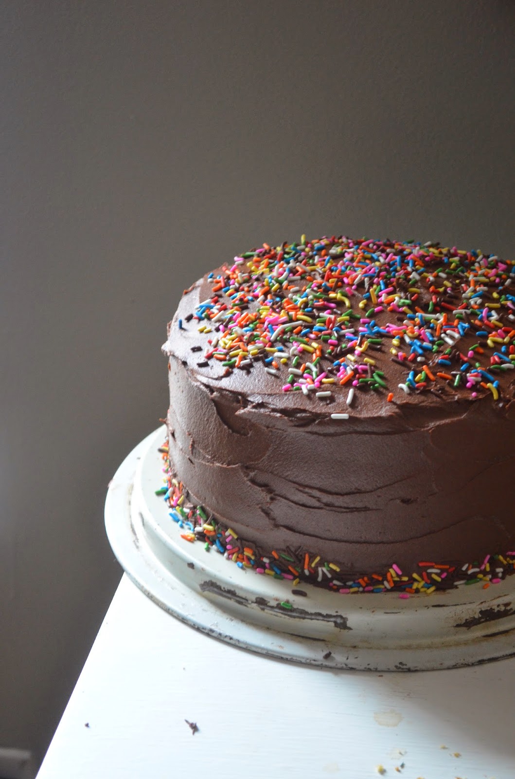 amour fou(d) funfetti cake with chocolate fudge frosting.