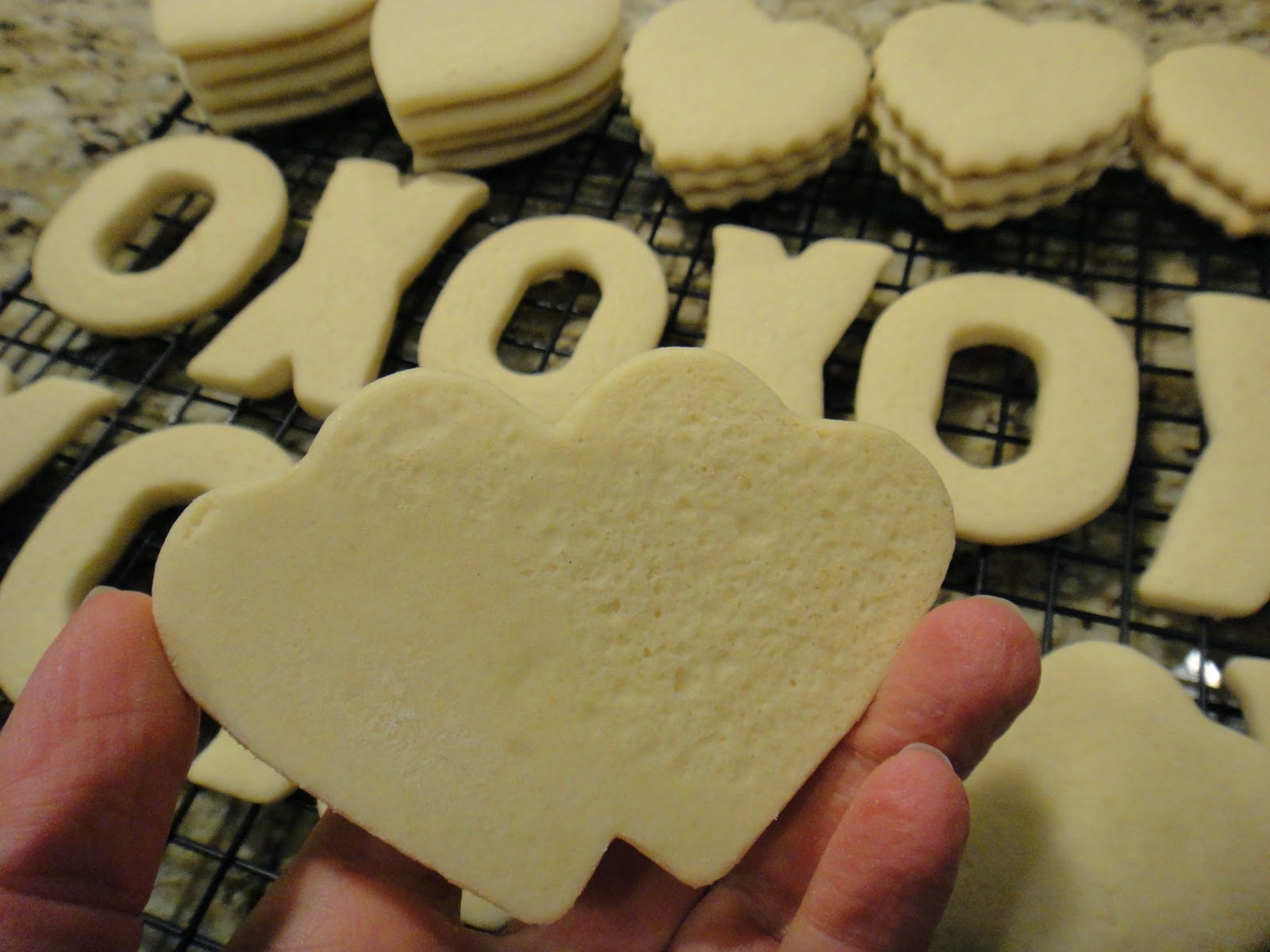 Worth Pinning Valentine's Sugar Cookies and Royal Icing