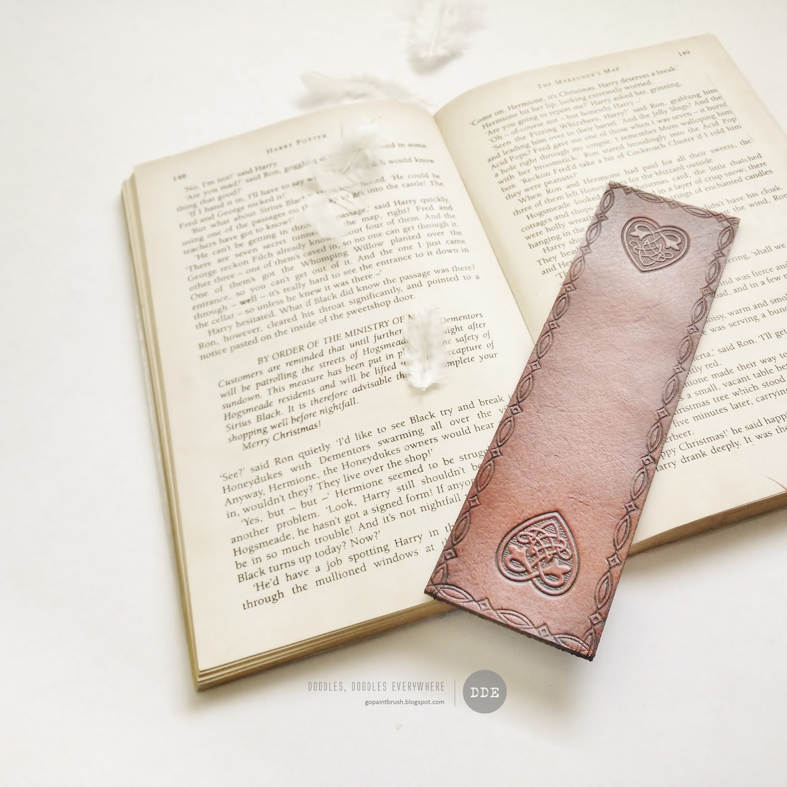 Handmade Leather Bookmarks c/o Dalamor Review