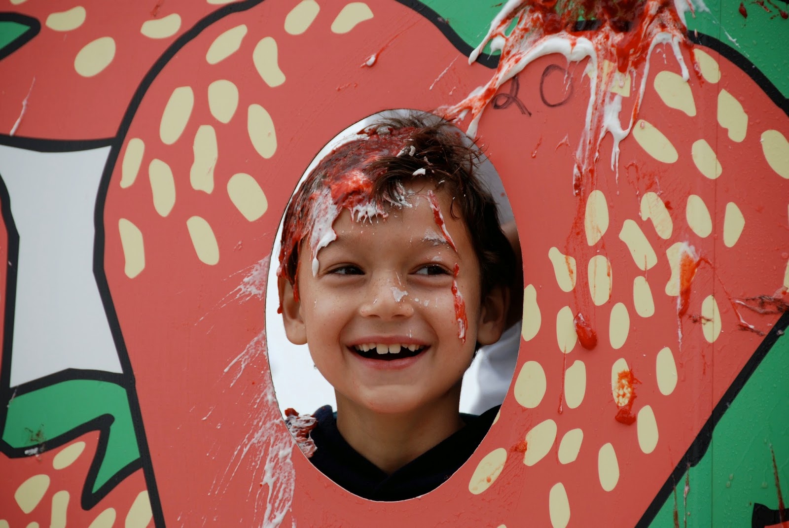{Giveaway} WIN TICKETS TO THE STRAWBERRY FESTIVAL Macaroni KID