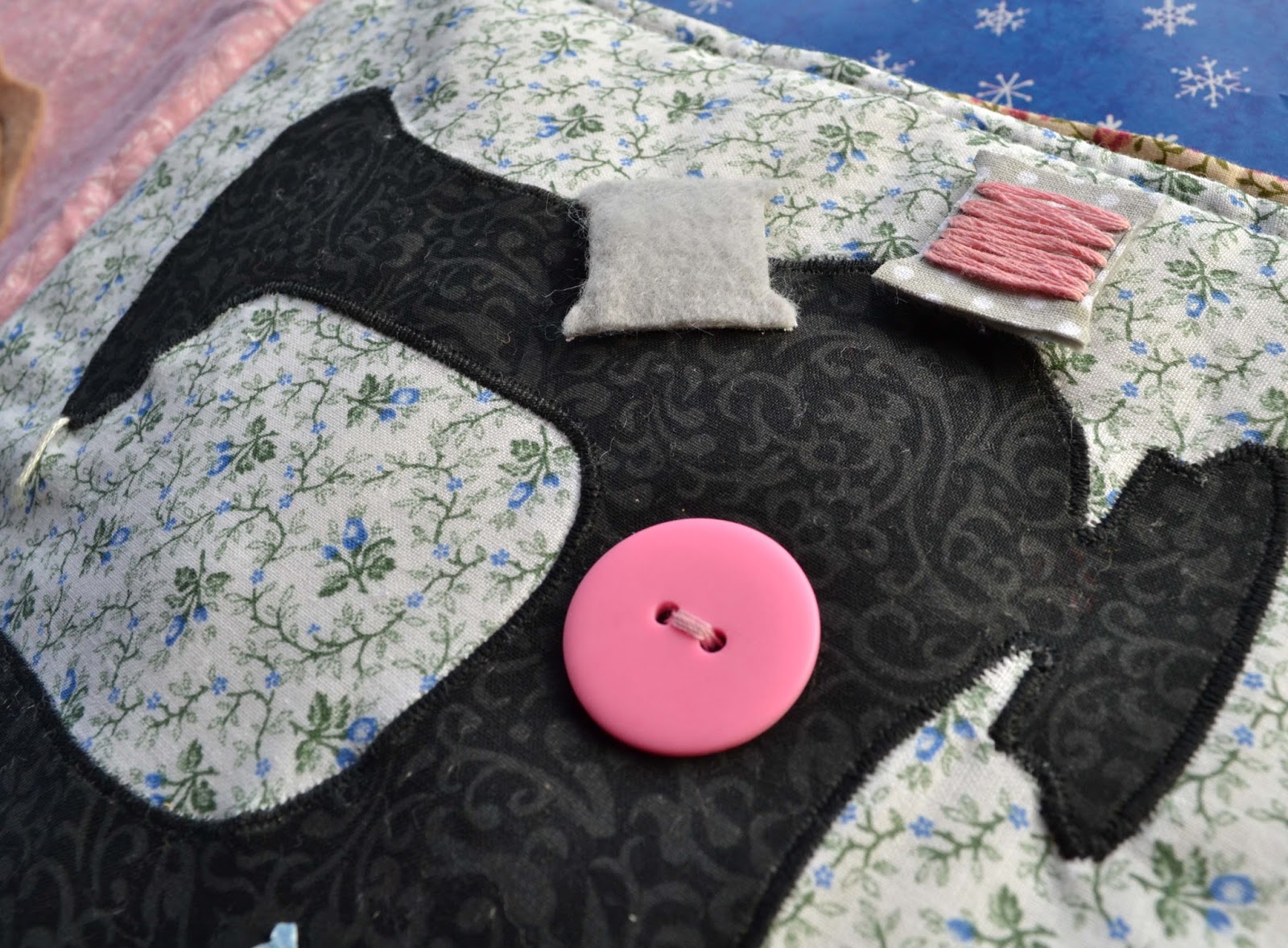 PACountryCrafts Grace's Quiet Book Sewing Machine Page