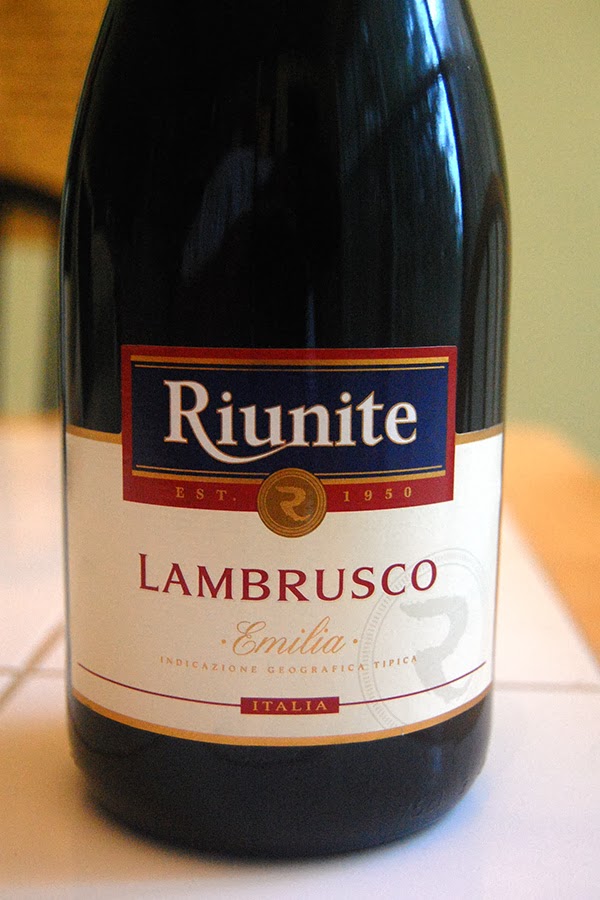 Benito's Wine Reviews: NV Riunite Lambrusco