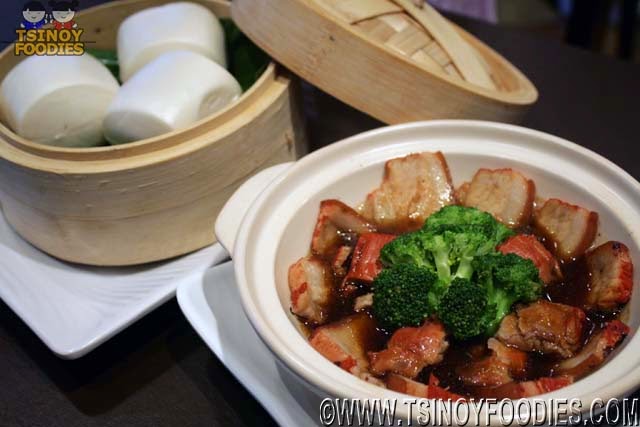 stewed pork belly with steamed buns
