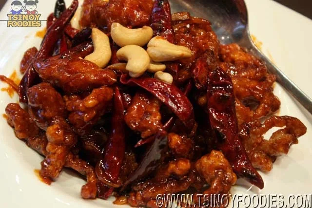 wok fried chicken with cashew