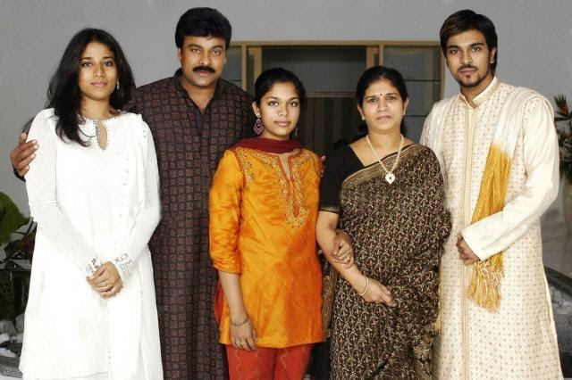 MEGASTAR CHIRANJEEVI RARE FAMILY PHOTOS