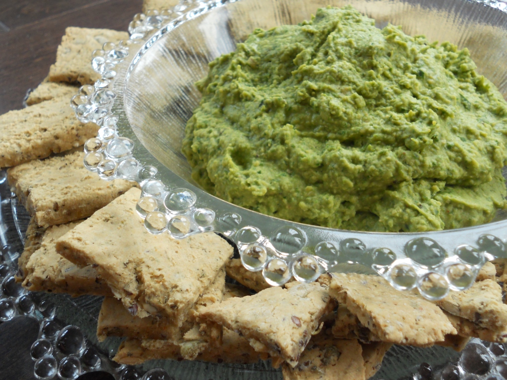 Snacking Squirrel Spinach Hummus Dip