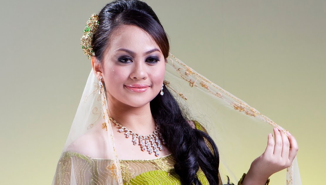 pakaian pengantin glamor