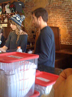 Lamebook+taylor+swift