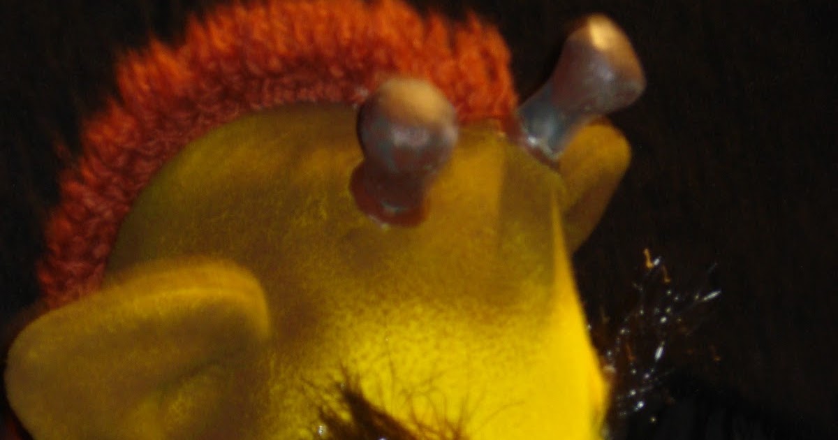 Miss T and Room Four: Harold the giraffe