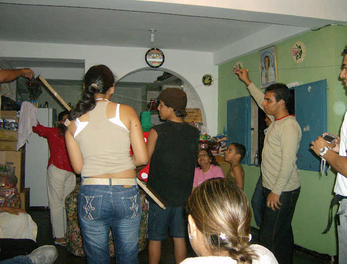 Preparando la Piñata