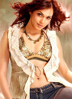 Bollywood Sexy Celebrities Isha Koppikar