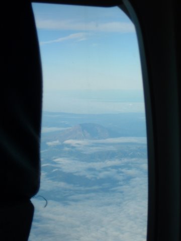 [Mt._St._Helens,_flight_home.jpg]