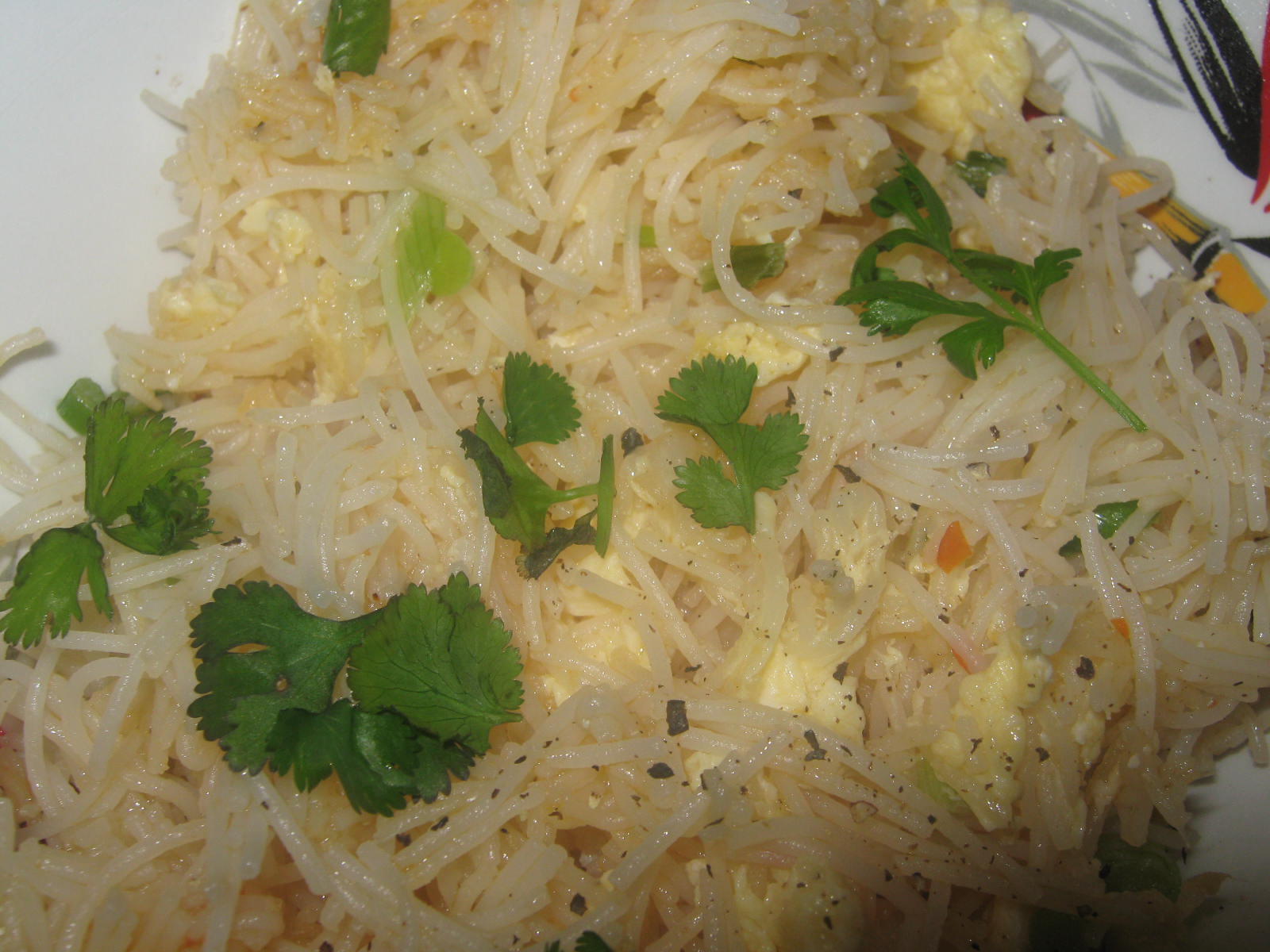 readysteadyausteritycook Egg fried rice noodles with spring onion and