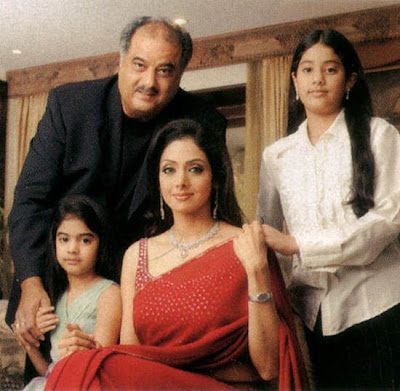 bollywood-stars-childhood-photo.jpg
