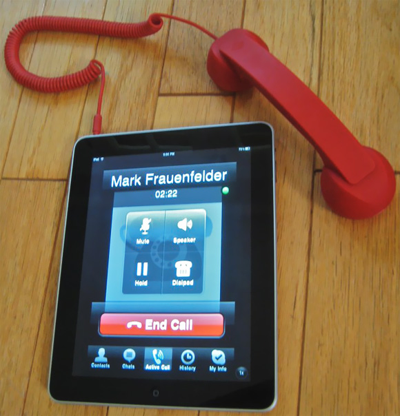 The-iPad-as-giant-iPhone.jpg