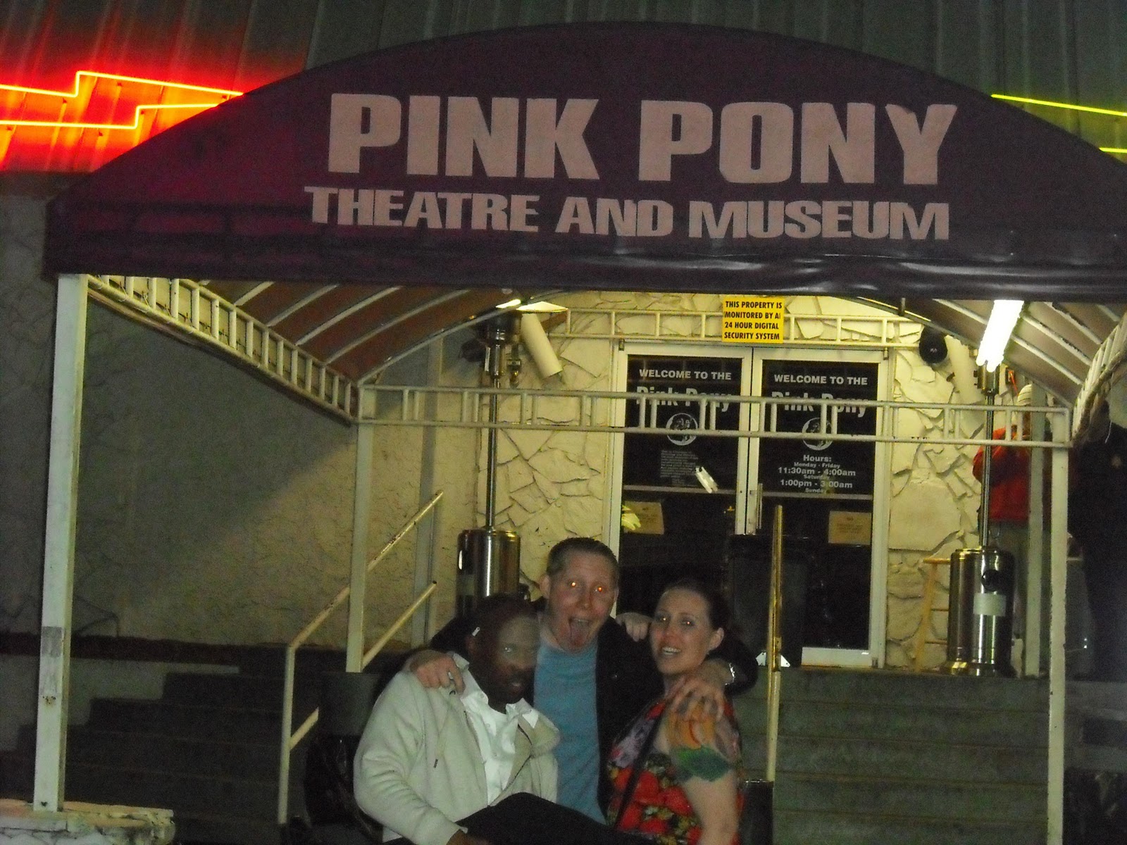 http://3.bp.blogspot.com/_-OGSqvDf8MU/TJ1Xy8PGHpI/AAAAAAAAAUE/XbsELfdBBWs/s1600/09-24-10+Pink+Pony.JPG